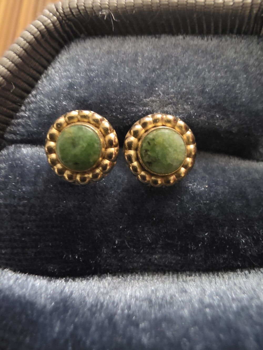 14k Jade Yellow Gold Stud Earrings (Vintage)